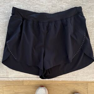 Lululemon black fast and free shorts size 10